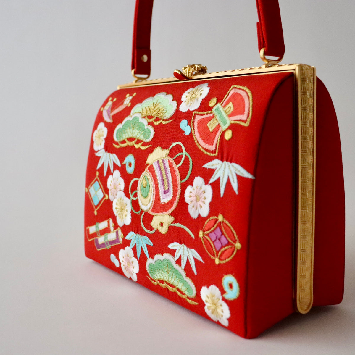 刺繍 | 草履バッグセット | 振袖 | 礼装 | 赤 | 宝尽くし | 和小物さくら