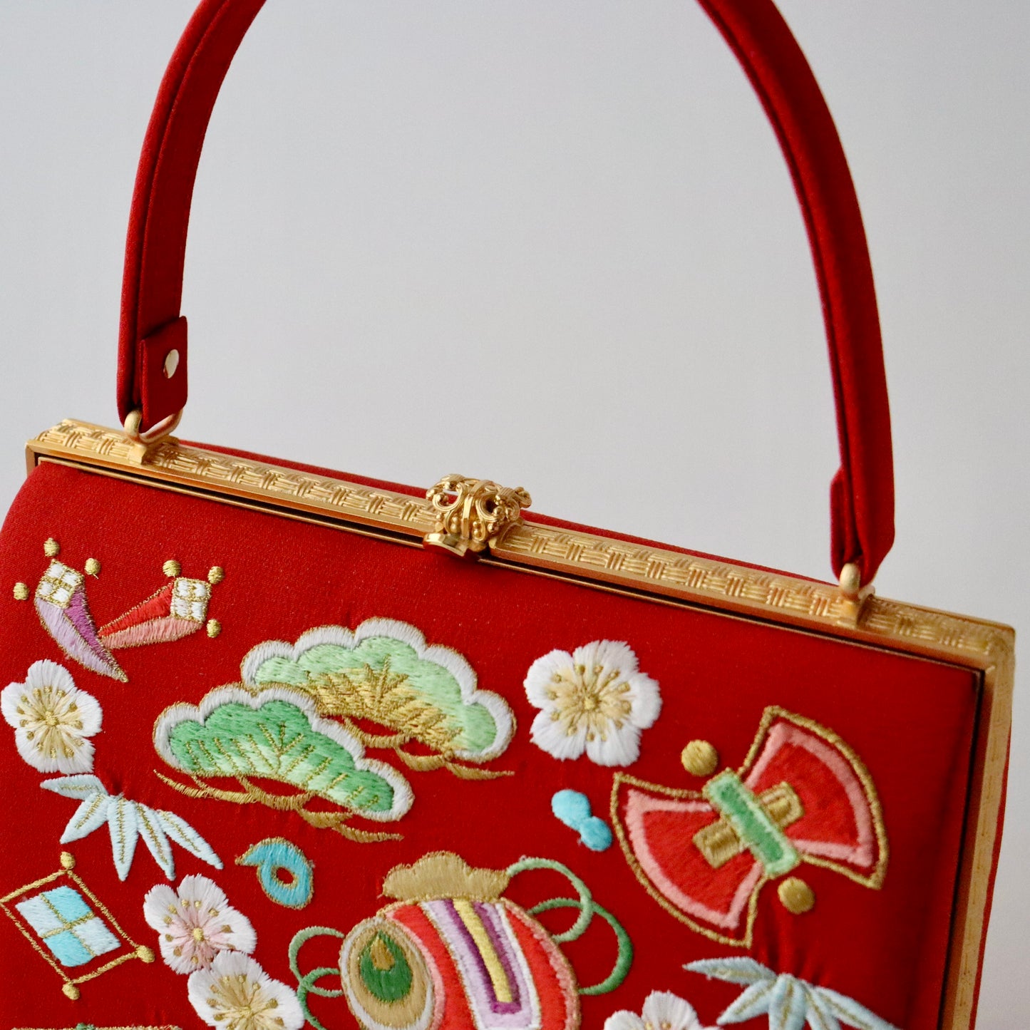刺繍 | 草履バッグセット | 振袖 | 礼装 | 赤 | 宝尽くし | 和小物さくら