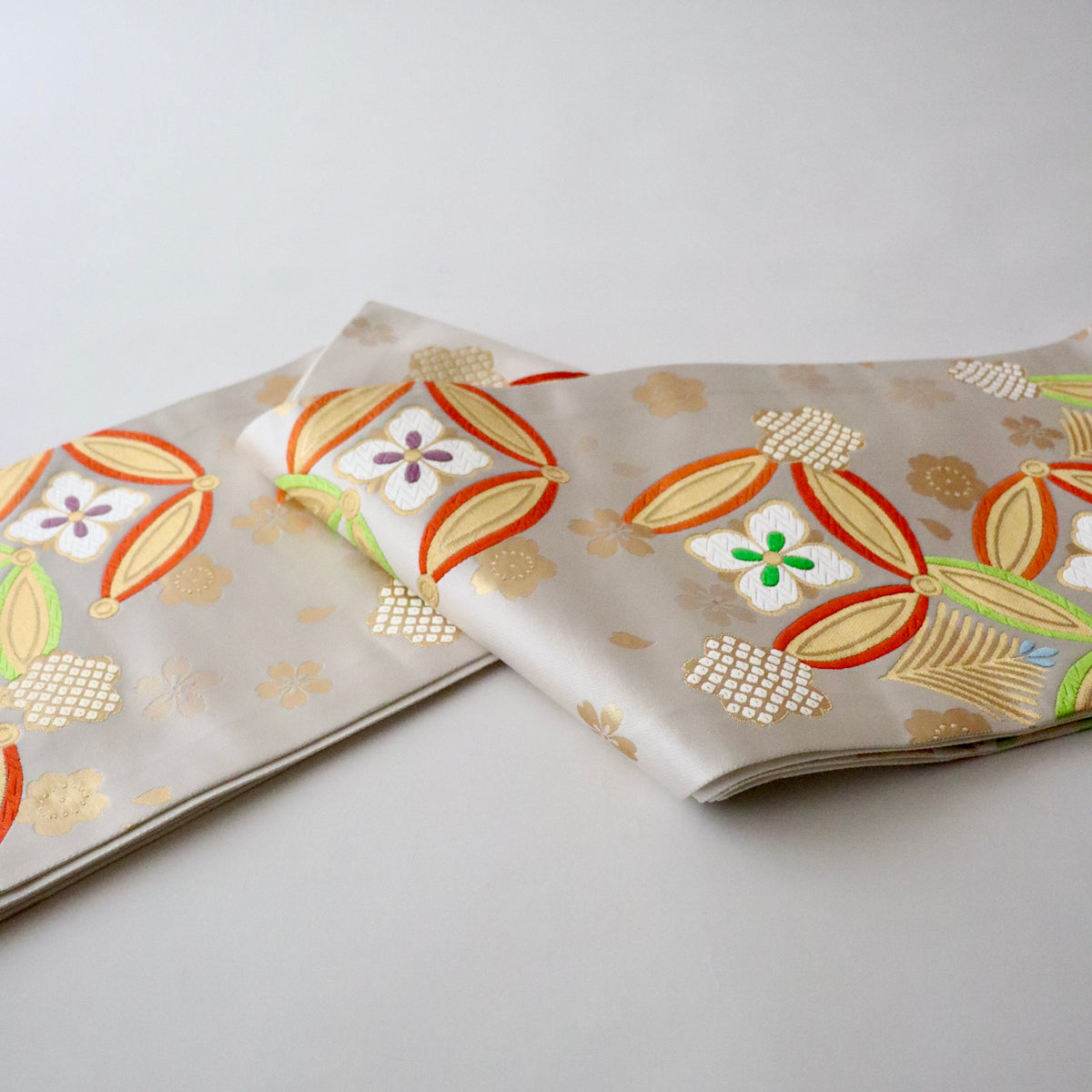 西陣織 | 袋帯 | 七五三 | 七歳 | 正絹 | 七宝花文 | 白 | 高島織物 | 70