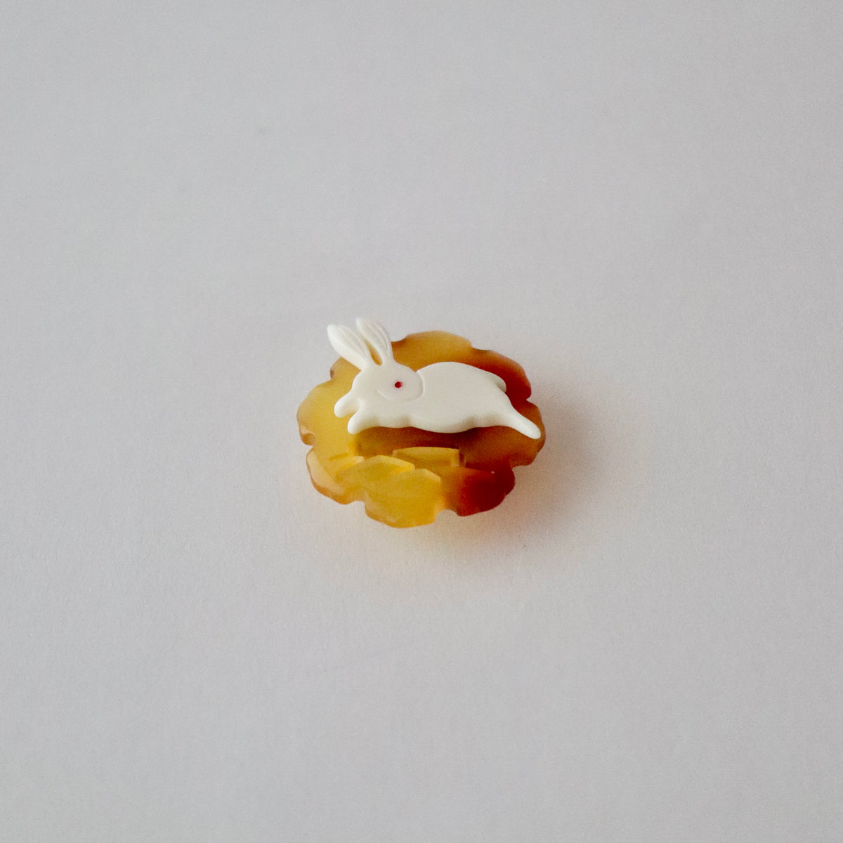 帯留「雪輪うさぎ」大原商店