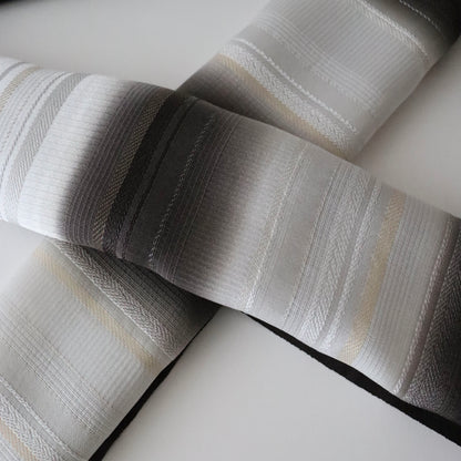 帯揚げ「紋意匠横段縫取暈し額縁取 - dk.g」和小物さくら