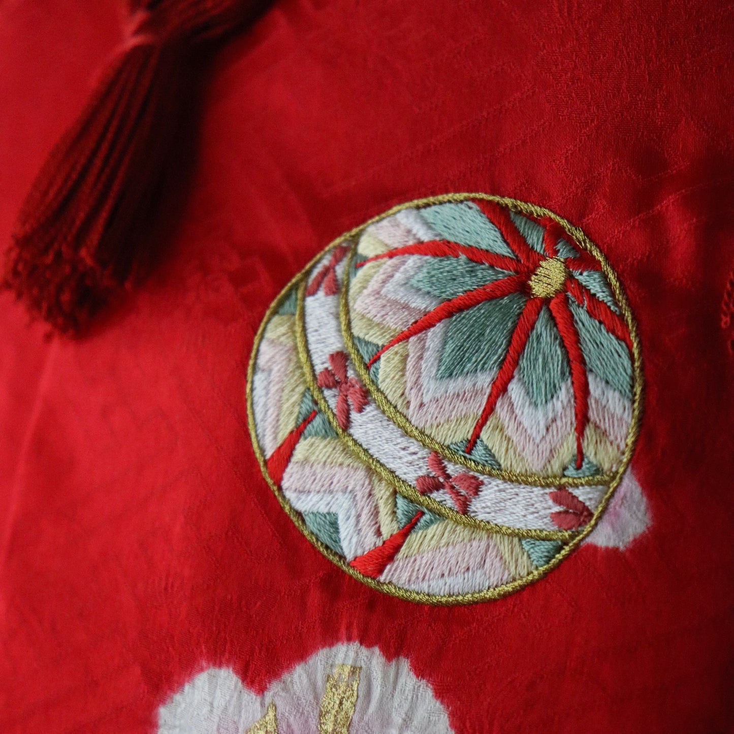 御祝着セット | 七五三 | 三歳 | 正絹 | 赤白黒 | 鞠 | 刺繍 | 絞染