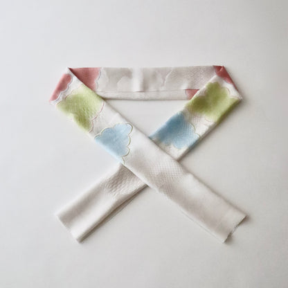 帯揚げ | 袷・単衣向け | 雲三色暈し雲取横振刺繍 | 和小物さくら