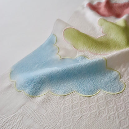 帯揚げ | 袷・単衣向け | 雲三色暈し雲取横振刺繍 | 和小物さくら