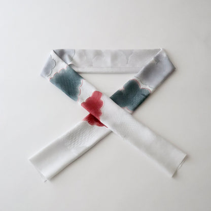 帯揚げ | 袷・単衣向け | 雲三色暈し雲取横振刺繍 | 和小物さくら