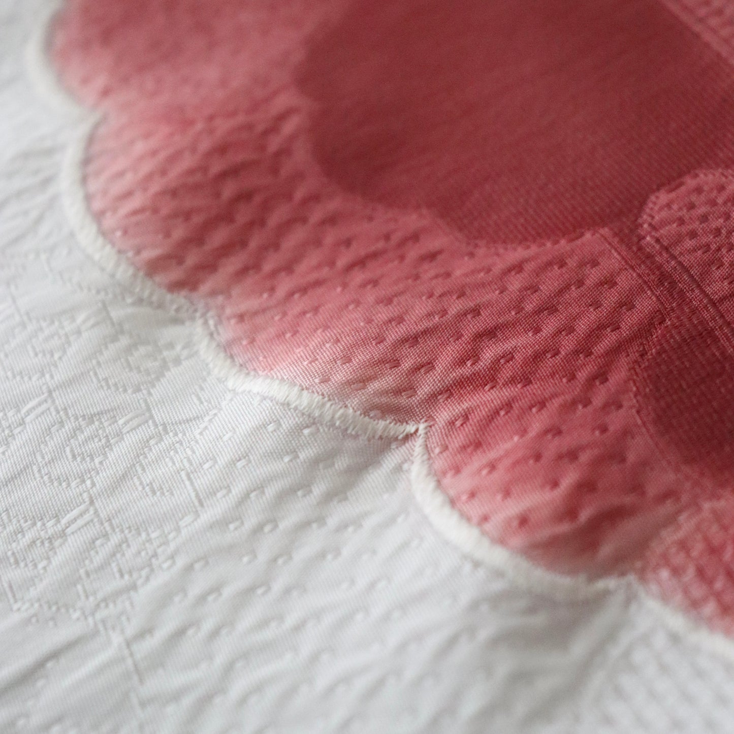 帯揚げ | 袷・単衣向け | 雲三色暈し雲取横振刺繍 | 和小物さくら