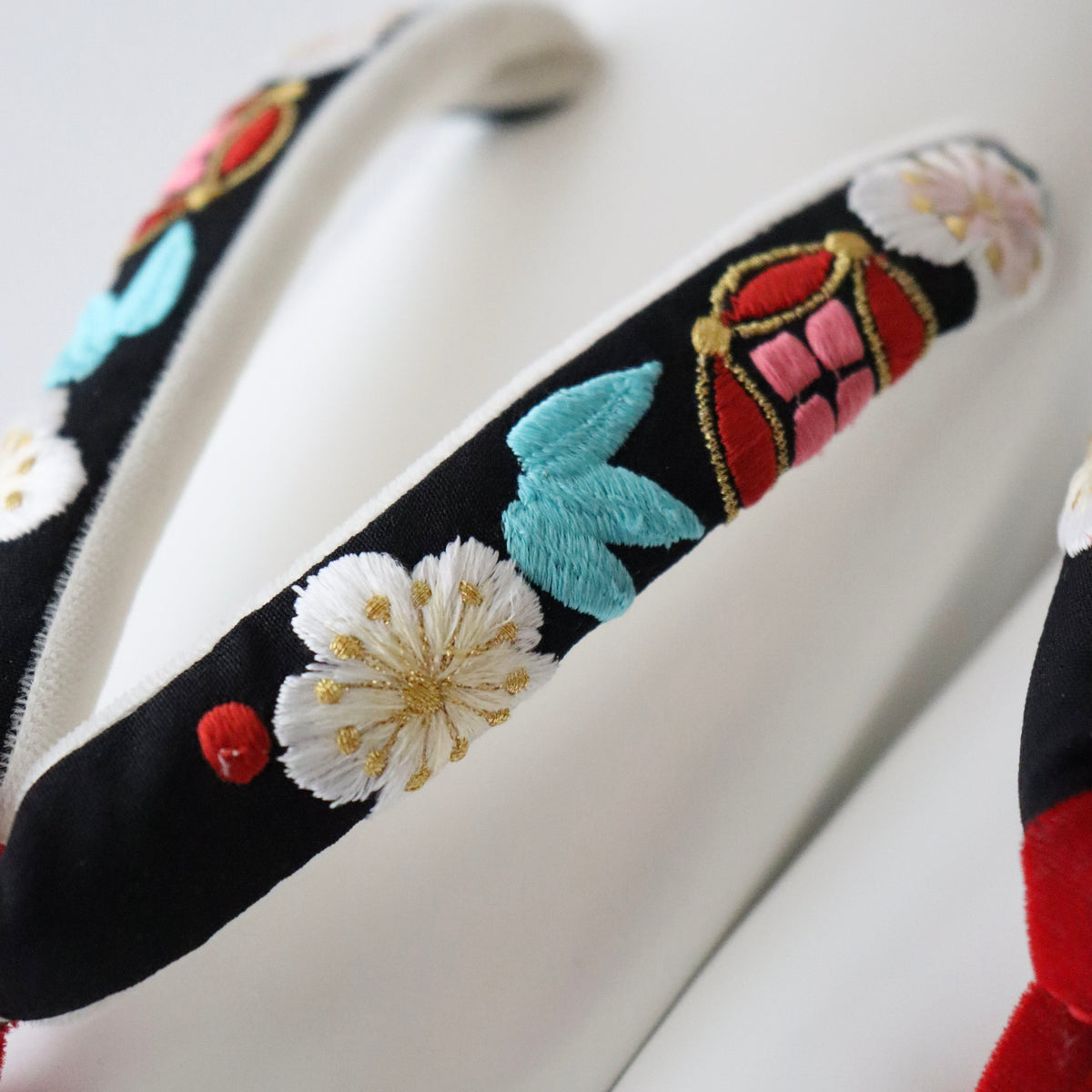 刺繍 | 草履バッグセット | 振袖 | 礼装 | 黒 | 宝尽くし | 和小物さくら