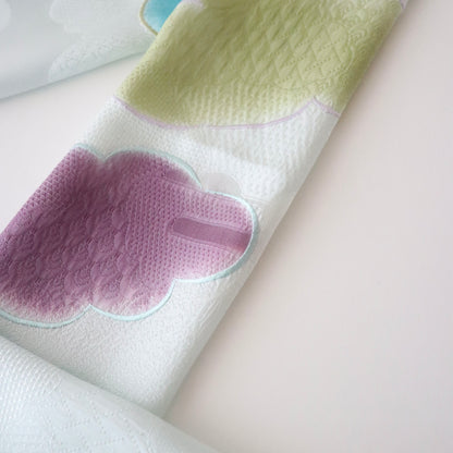 帯揚げ「雲三色暈し雲取横振刺繍 - blu/grn/pup」和小物さくら