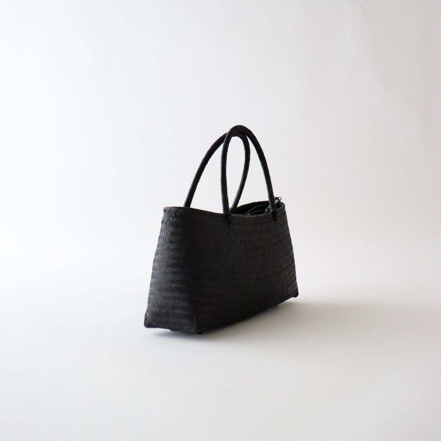 竹バッグ「竹編横長 - blk」和小物さくら