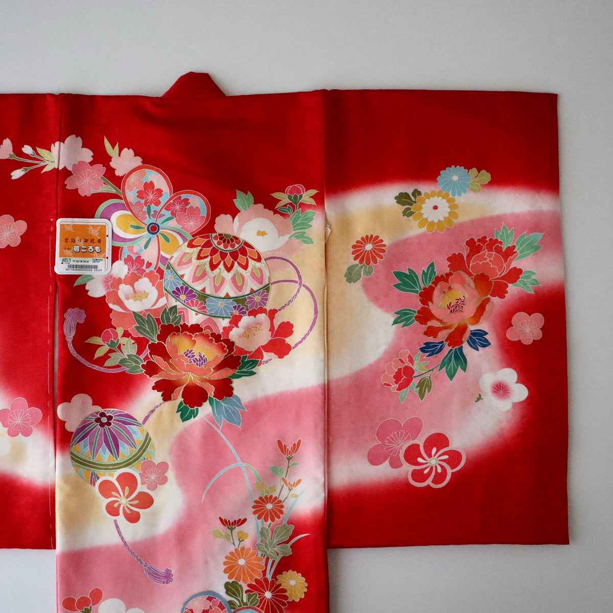 女児初着「鞠と牡丹」