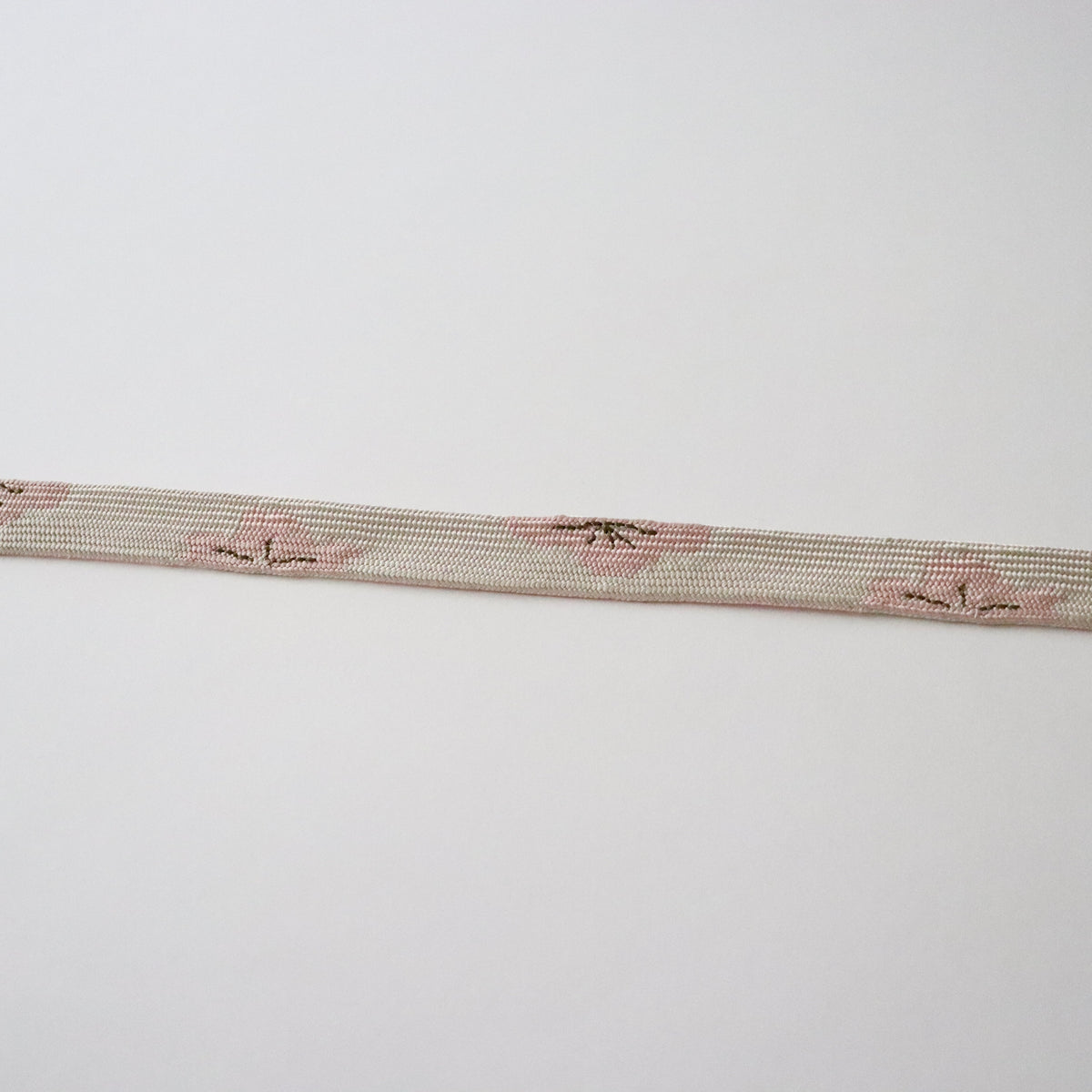 帯締め「手組み桜- wht.lt p」　和小物さくら
