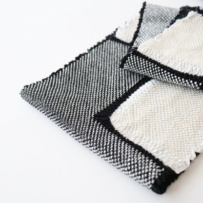 絞染め帯揚げ「市松 - blk/wht」和小物さくら